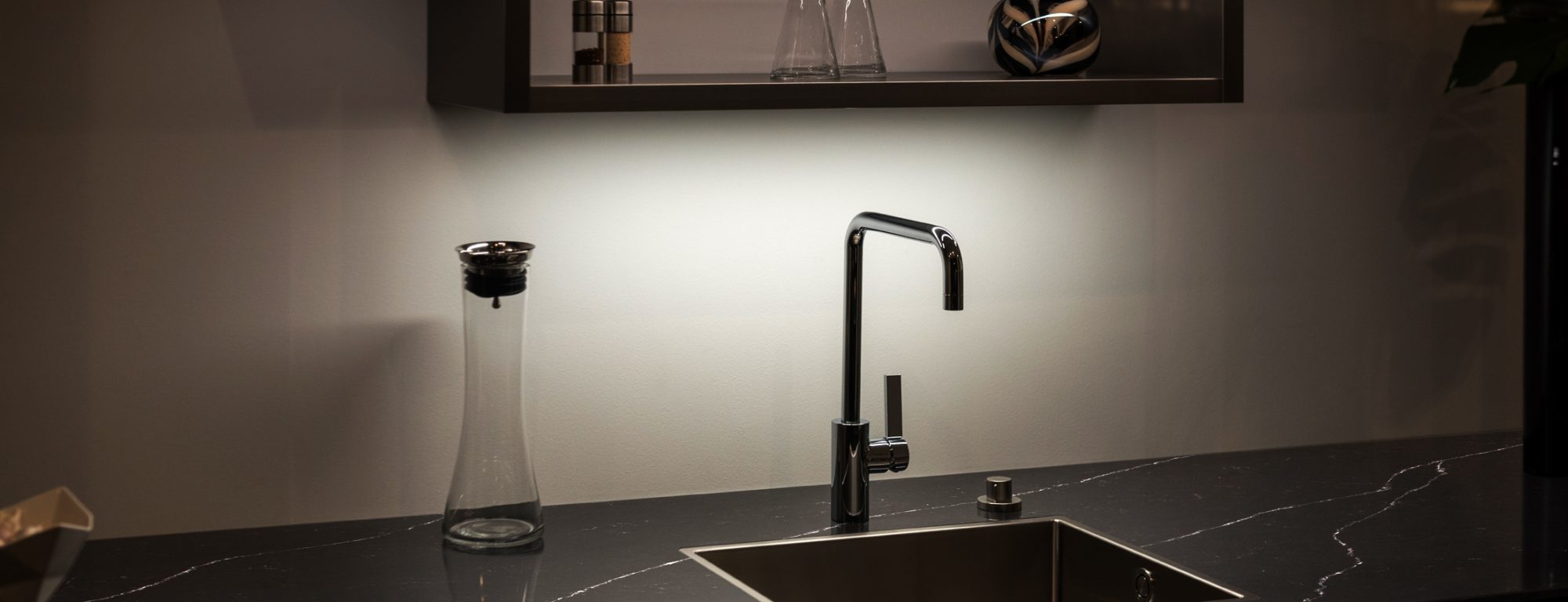 Sylish and Elegant Kitchen Counter